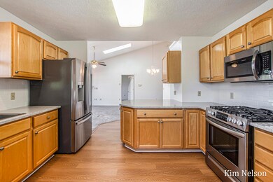 315 Lighthouse Way S, Manistee (17)