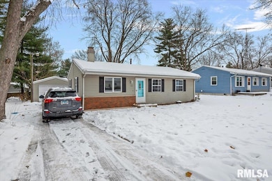 212 S 3rd St unit 1, Riverton, IL 62561 - photo 3