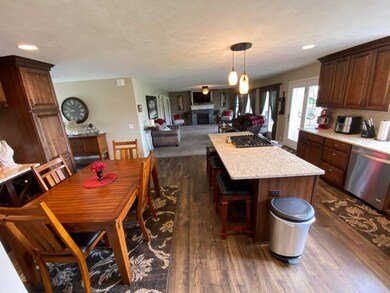 Kitchen/Dining