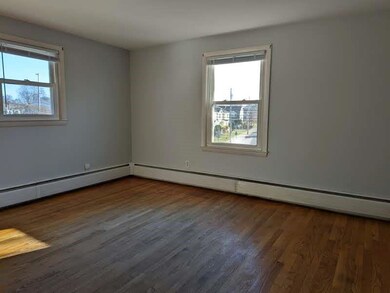 652 Armistice Blvd unit 2, Pawtucket, RI 02861 - photo 4