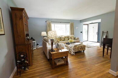 1256 Gumwood Dr, Columbus, OH 43229 - photo 4