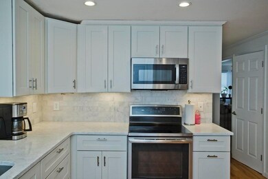 11 Vale Cir, Springfield, MA 01118 - photo 6