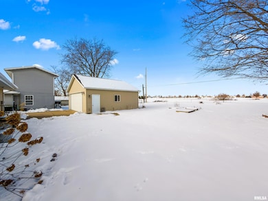 207 Devonshire Rd, Washington, IL 61571 - photo 6