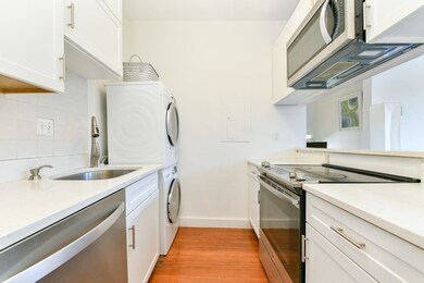 15 Keswick St unit 4, Boston, MA 02215 - photo 5