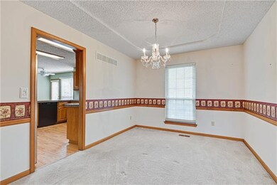 9825 W 50th Terrace, Shawnee, KS 66203 - photo 6