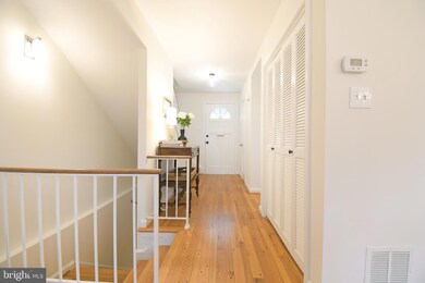 6022 Hardwick Place, Falls Church, VA 22041 - photo 5