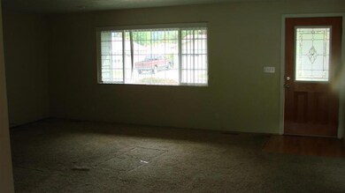 1754 Darrell Cir, Grants Pass, OR 97527 - photo 3