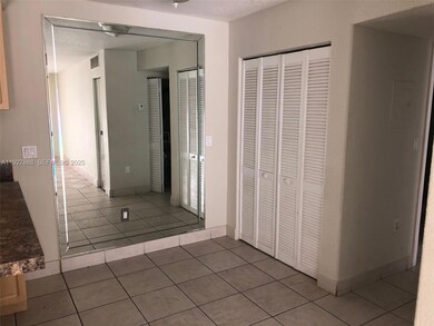 10744 N Kendall Dr unit M16, Miami, FL 33176 - photo 7