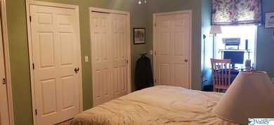 127 Lakepoint Dr, Gadsden, AL 35901 - photo 4