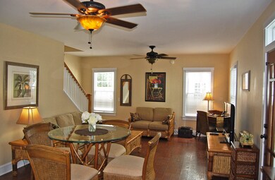 606 Truman #9 Dining