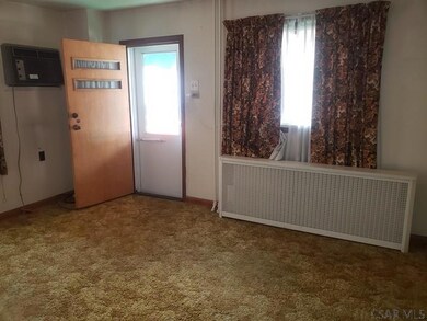 456 Decker Ave, Johnstown, PA 15906 - photo 4