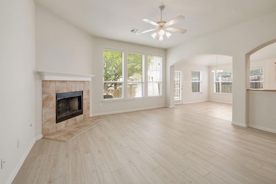 1016 Mesquite Hollow Place, Round Rock, TX 78665 - photo 3