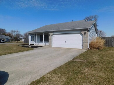 910 Prairie Ln, Ossian, IN 46777 - photo 3