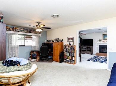 04_Living Room 1 (small)