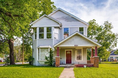 931 W Chestnut St, Denison, TX 75020 - photo 3