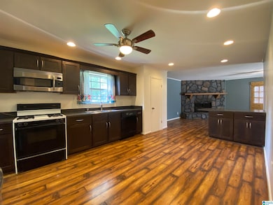 2700 Daffodil Ave, Bessemer, AL 35023 - photo 2