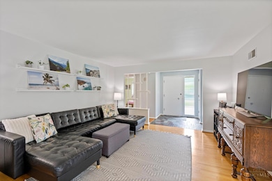 6673 Apache Cir, Cincinnati, OH 45243 - photo 3