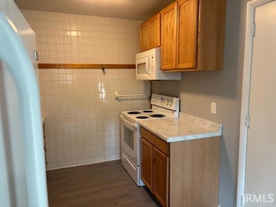 707 E Crestview Dr, Marion, IN 46952 - photo 2