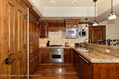 415 E Dean St Unit 28 Wks 31 32, Aspen, CO 81611 - photo 2