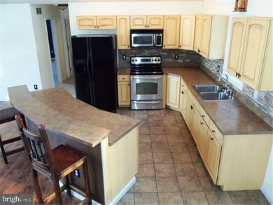 50 Chapel Rd, Boyertown, PA 19512 - photo 2