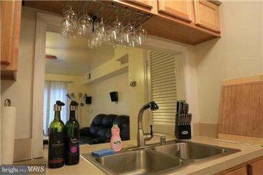 8377 Dunham Ct unit 618, Springfield, VA 22152 - photo 3