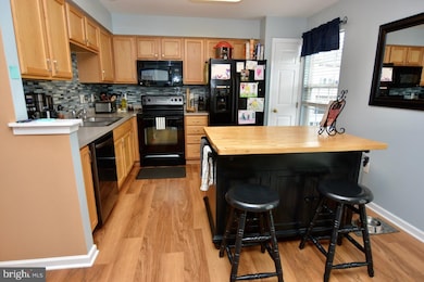 2101 Orchard View Rd, Reading, PA 19606 - photo 7