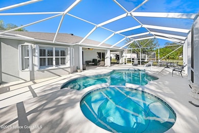 348 Gardendale Cir SE, Palm Bay, FL 32909 - photo 4