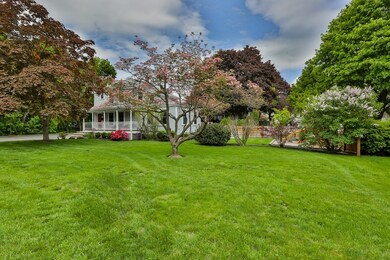 18 Sylvester St, Newburyport, MA 01950 - photo 4