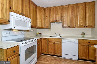 2225 Primrose Dr, Falls Church, VA 22046 - photo 7