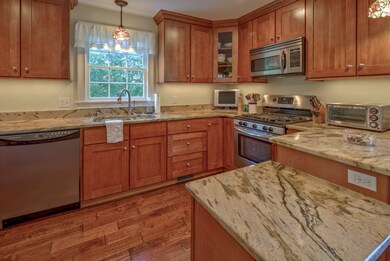 16 Clay Ave, Oak Bluffs, MA 02557 - photo 7