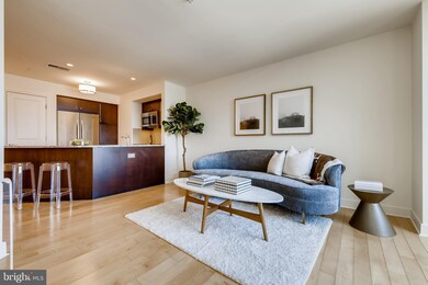 The Vue unit 2608, Baltimore, MD 21202 - photo 3