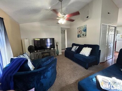 1503 N Main St, Davenport, IA 52803 - photo 4