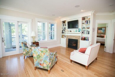 209 Open Living room 2