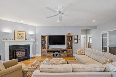 73 Nicholas Dr, Lancaster, MA 01523 - photo 4