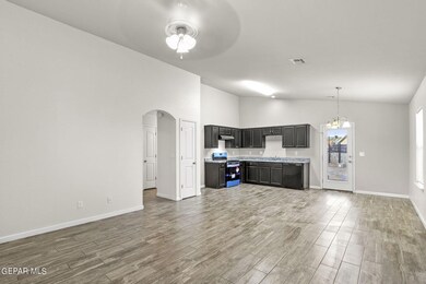 14629 Escalera Dr, El Paso, TX 79928 - photo 7