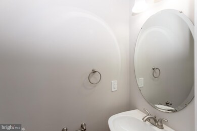 8250 Humphrey Ln, Manassas, VA 20109 - photo 5