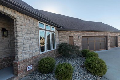 Nixa House 007