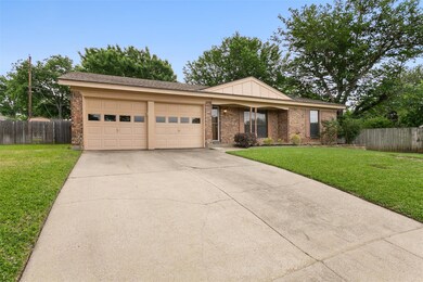 1128 Shady Elm Ct, Bedford, TX 76021 - photo 2