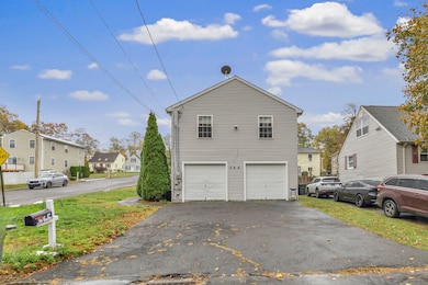 365 Platt St, Bridgeport, CT 06606 - photo 4