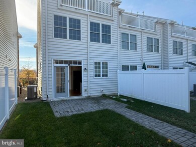 637 W Mulberry St, Kennett Square, PA 19348 - photo 4