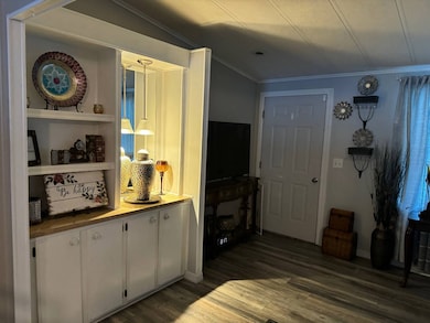 2212 Ridgecrest Dr, Valrico, FL 33594 - photo 5