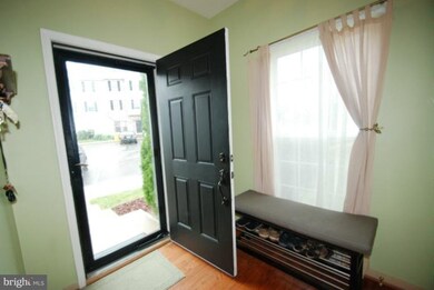 306 Assembly Point Ct, Odenton, MD 21113 - photo 2