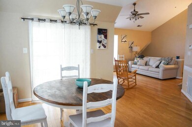 25320 Lake Mist Square unit 200, Chantilly, VA 20152 - photo 5