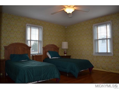 2nd Bedroom