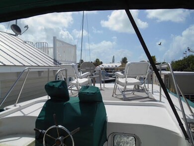 Upper Deck