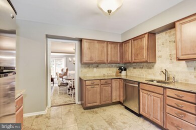 29 Salthill Ct, Lutherville Timonium, MD 21093 - photo 4