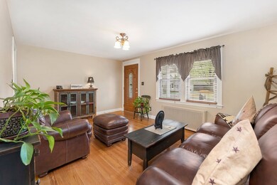 19 Parkis Ave, Uxbridge, MA 01569 - photo 6