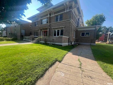 431 5th Ave S unit 17, Clinton, IA 52732 - photo 2