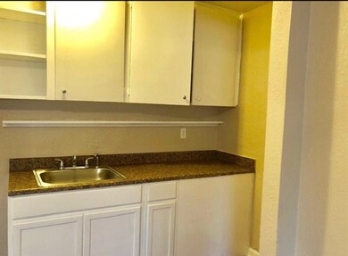 1756 W Main St unit 15, Houston, TX 77098 - photo 6