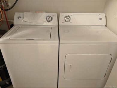 535 Appeldoorn Cir unit 535, Asheville, NC 28803 - photo 5